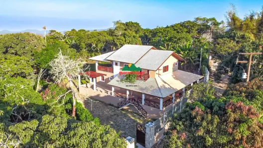 Fazenda/Sítio com 5 Quartos à venda, 481m² no , Guaramiranga