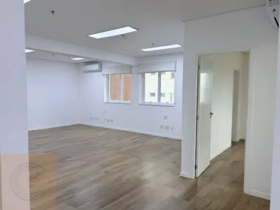 Sala Comercial para alugar, 127m² no Vila Carrão, São Paulo