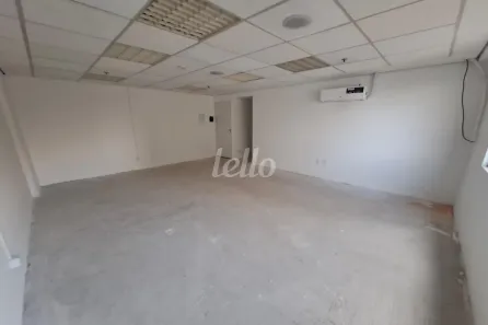 Sala Comercial para alugar, 33m² no Baeta Neves, São Bernardo do Campo