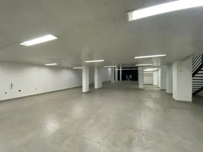 Ponto Comercial para alugar, 440m² no Centro, Juiz de Fora