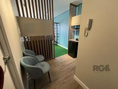 Sala Comercial à venda, 40m² no Três Figueiras, Porto Alegre