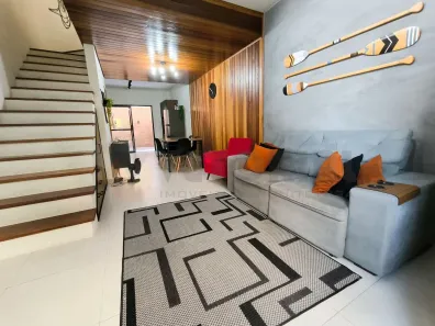 Casa de Condomínio com 2 Quartos à venda, 95m² no Pontal de Santa Marina, Caraguatatuba