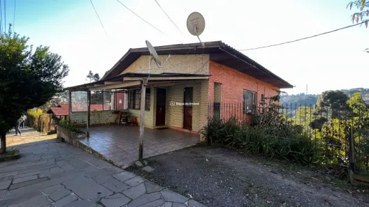 Lote/Terreno à venda, 700m² no Piratini, Gramado