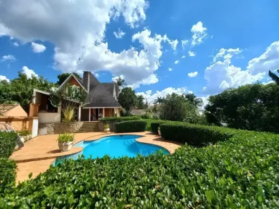 Casa com 4 Quartos para alugar, 650m² no São Paulo II, Cotia