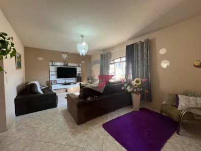 Casa com 3 Quartos à venda, 124m² no Parque São Cristóvão, Taubaté