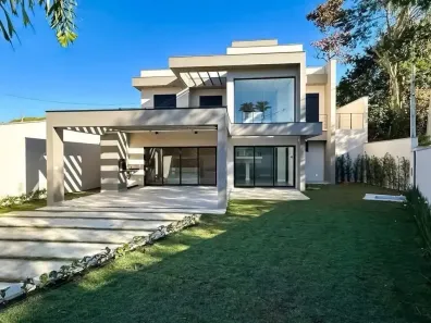 Sobrado com 3 Quartos à venda, 180m² no Bairro das Posses, Serra Negra