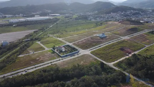Lote/Terreno à venda, 368m² no Forquilhas, São José