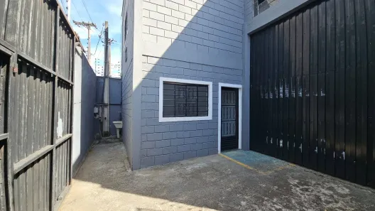 Sala Comercial para alugar, 300m² no Chácaras Reunidas, São José dos Campos