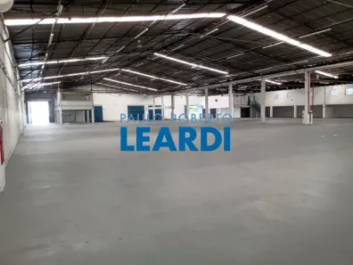 Galpão/Depósito/Armazém para alugar, 5500m² no Jardim Humaitá, São Paulo