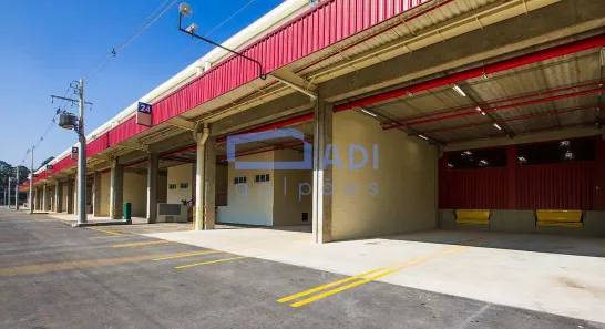 Galpão/Depósito/Armazém para alugar, 8870m² no Água Espraiada, Embu das Artes