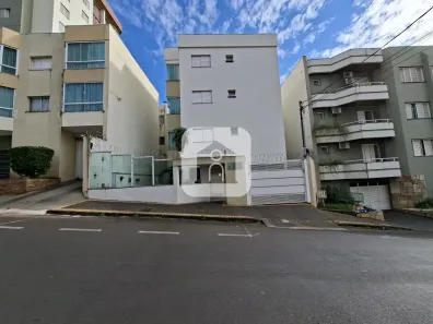 Apartamento com 3 Quartos para alugar, 92m² no Tabajaras, Uberlândia