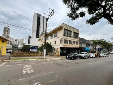 Sala Comercial para alugar, 800m² no Centro, Chapecó