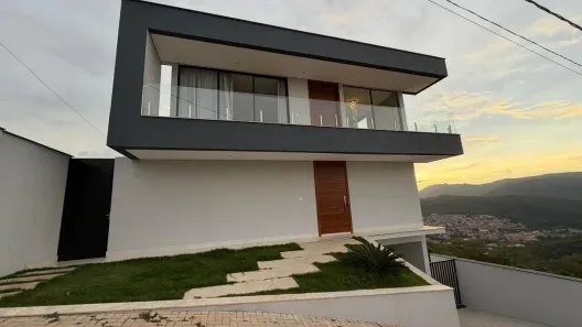 Casa de Condomínio com 6 Quartos à venda, 400m² no Portões, Itabirito