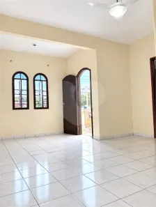 Casa com 3 Quartos para alugar, 114m² no Jardim Amália, Volta Redonda