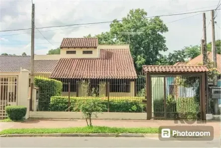 Casa com 2 Quartos à venda, 388m² no Vila Nova, Porto Alegre