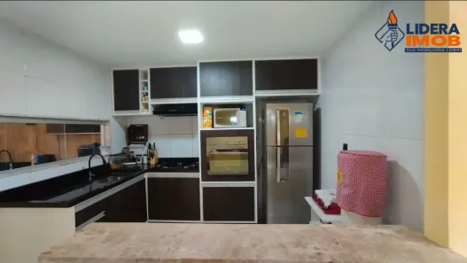 Casa de Condomínio com 3 Quartos à venda, 200m² no SIM, Feira de Santana