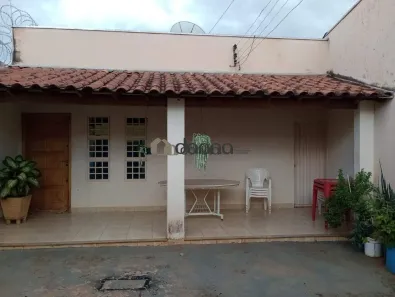 Casa com 2 Quartos à venda, 150m² no Nossa Senhora da Abadia, Uberaba