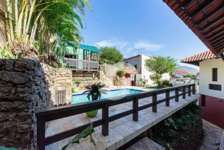 Casa com 4 Quartos à venda, 395m² no São Francisco, Niterói