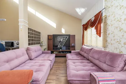 Casa com 4 Quartos à venda, 267m² no Novo Mundo, Curitiba