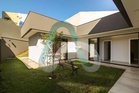 Casa com 3 Quartos à venda, 186m² no Monte Belo, Londrina