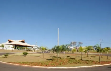 Lote/Terreno à venda, 360m² no Jardim Botânico, Uberlândia