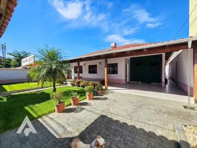 Casa com 3 Quartos à venda, 250m² no Itoupavazinha, Blumenau