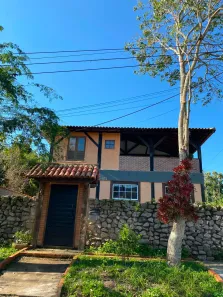 Casa de Condomínio com 4 Quartos para alugar, 210m² no Vargem Grande, Rio de Janeiro