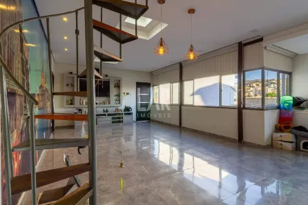 Casa com 7 Quartos à venda, 260m² no Santa Tereza, Belo Horizonte