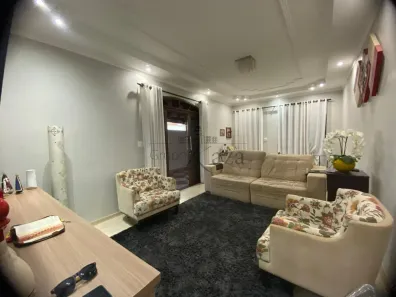 Casa com 3 Quartos à venda, 210m² no Jardim Colônia, Jacareí
