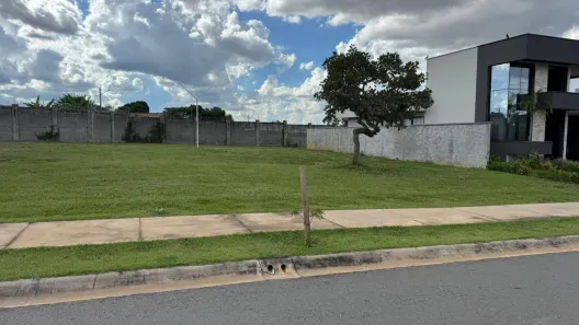 Lote/Terreno à venda, 300m² no Parqville Pinheiros, Aparecida de Goiânia