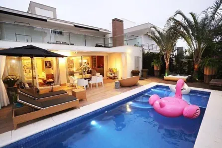 Casa de Condomínio com 5 Quartos à venda, 450m² no Jurerê, Florianópolis