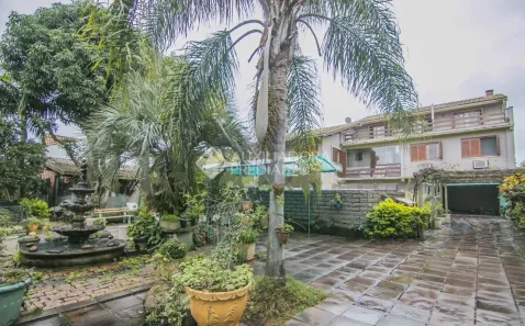 Sobrado com 4 Quartos à venda, 341m² no Guarujá, Porto Alegre