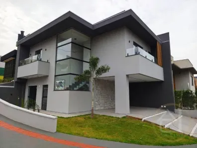 Casa de Condomínio com 3 Quartos à venda, 161m² no Heimtal, Londrina