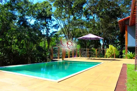 Casa de Condomínio com 3 Quartos à venda, 400m² no Itaipava, Petrópolis