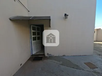 Kitnet com 1 Quarto para alugar, 35m² no Daniel Fonseca, Uberlândia