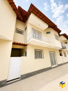Casa com 2 Quartos para alugar, 65m² no Bangu, Rio de Janeiro