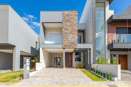 Casa de Condomínio com 3 Quartos à venda, 137m² no Jansen, Gravataí