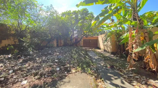 Lote/Terreno com 1 Quarto à venda, 330m² no Metrópole, Nova Iguaçu