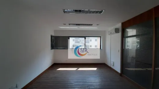 Sala Comercial para alugar, 120m² no Vila Olímpia, São Paulo