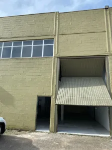 Galpão/Depósito/Armazém para alugar, 180m² no Sarandi, Porto Alegre