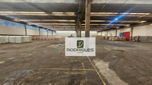 Galpão/Depósito/Armazém para alugar, 2800m² no Canhema, Diadema