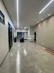 Casa com 3 Quartos à venda, 180m² no Jardim Inconfidência, Uberlândia