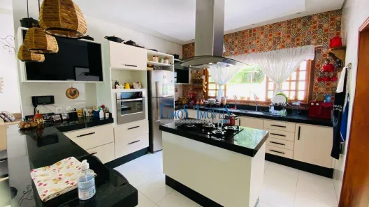 Fazenda/Sítio com 3 Quartos à venda, 475m² no Dos Finco, São Bernardo do Campo