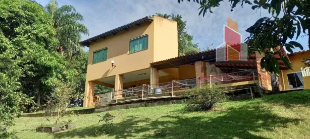 Fazenda/Sítio com 4 Quartos à venda, 260m² no Nossa Senhora Aparecida, Uberlândia