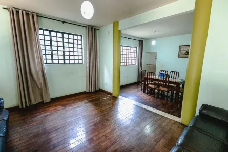 Casa com 4 Quartos à venda, 250m² no Confisco, Belo Horizonte
