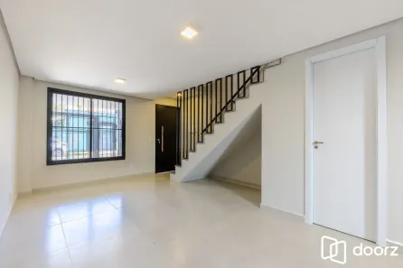 Casa de Condomínio com 3 Quartos à venda, 94m² no Medianeira, Porto Alegre