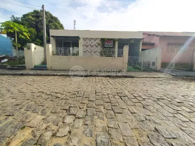 Casa com 2 Quartos à venda, 220m² no Tirol, Natal