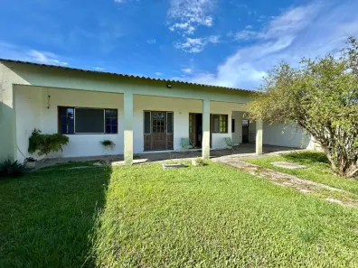 Casa com 3 Quartos à venda, 232m² no Coqueiral, Araruama