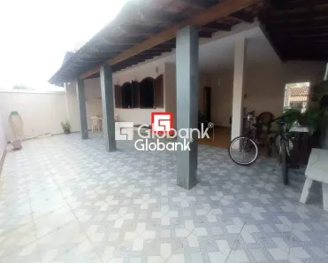 Casa com 3 Quartos à venda, 300m² no Sagrada Família, Montes Claros