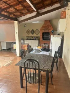 Casa com 4 Quartos à venda, 214m² no Vigilato Pereira, Uberlândia